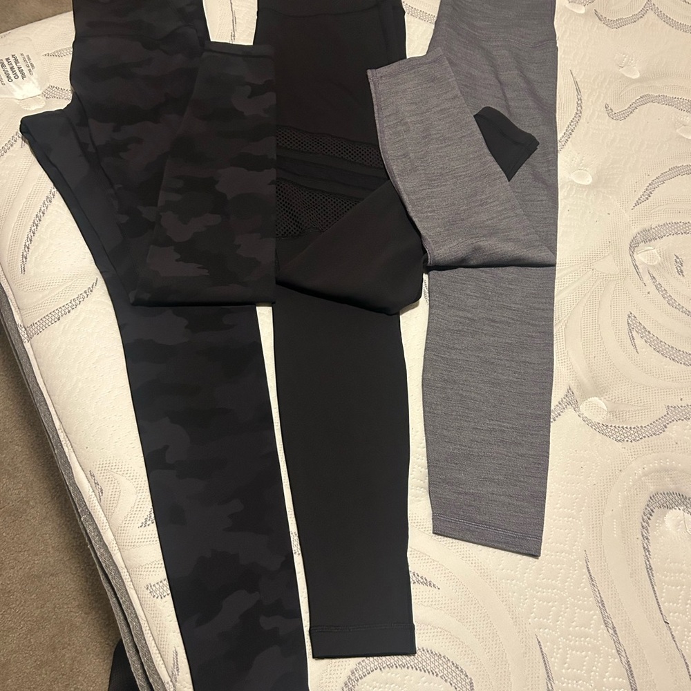lululemon athletica Black and Gray Leggings Set